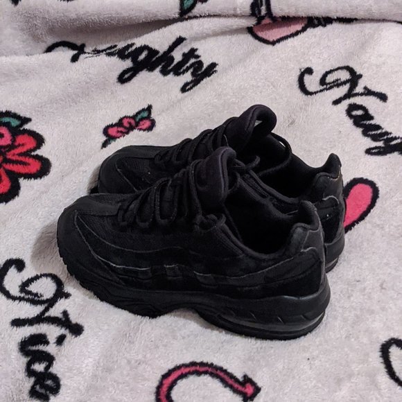 boys black air max 95